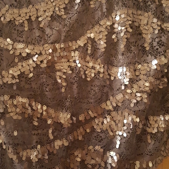 Ladies top - Picture 3 of 4